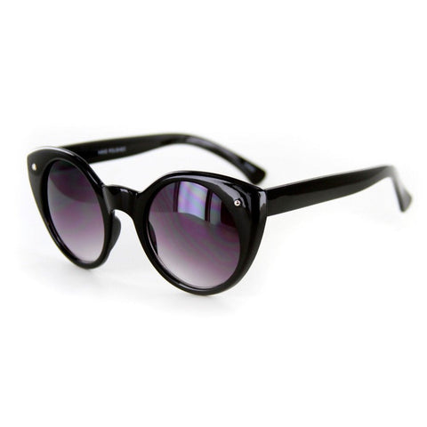 "Retro Cat" Vintage-Inspired Cat-Eye Sunglasses (Black w/ Smoke)